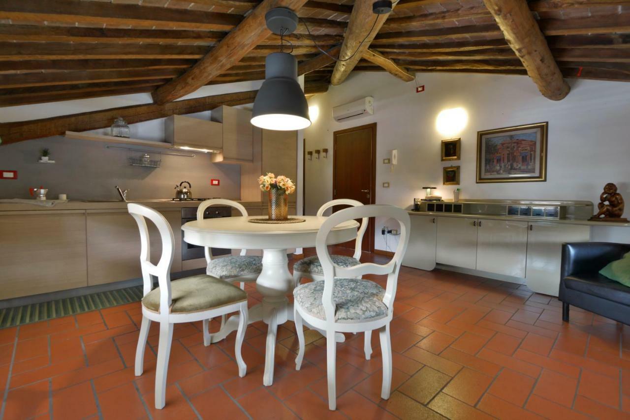 Charme Con Parcheggio Apartment Lucca Exterior photo